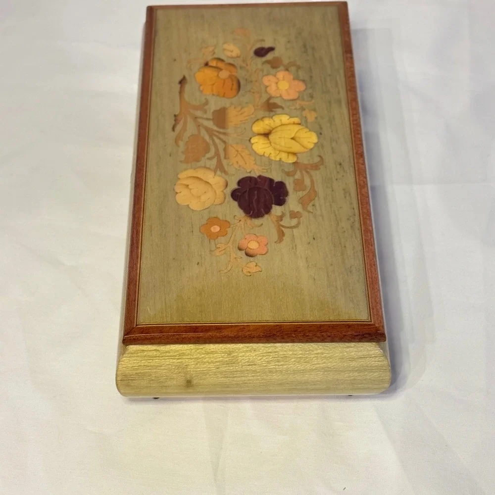 Vintage Italian Inlaid Wood Music Box Jewelry Case Floral CottagecoreMCM